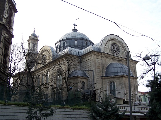 Agia_Triada_Greek_Orthodox_Church_İstanbul1