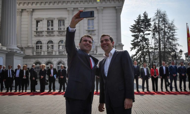 Η εθνική μας αξιοπρέπεια βουλιάζει στις Πρέσπες