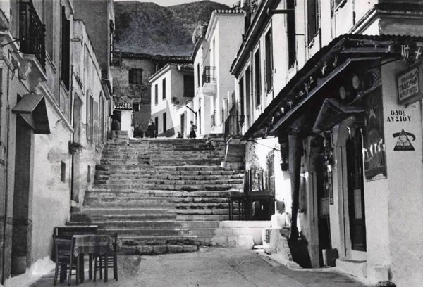 Ὅταν ἡ Ἀθήνα ἦταν «ἀστεφάνωτη».